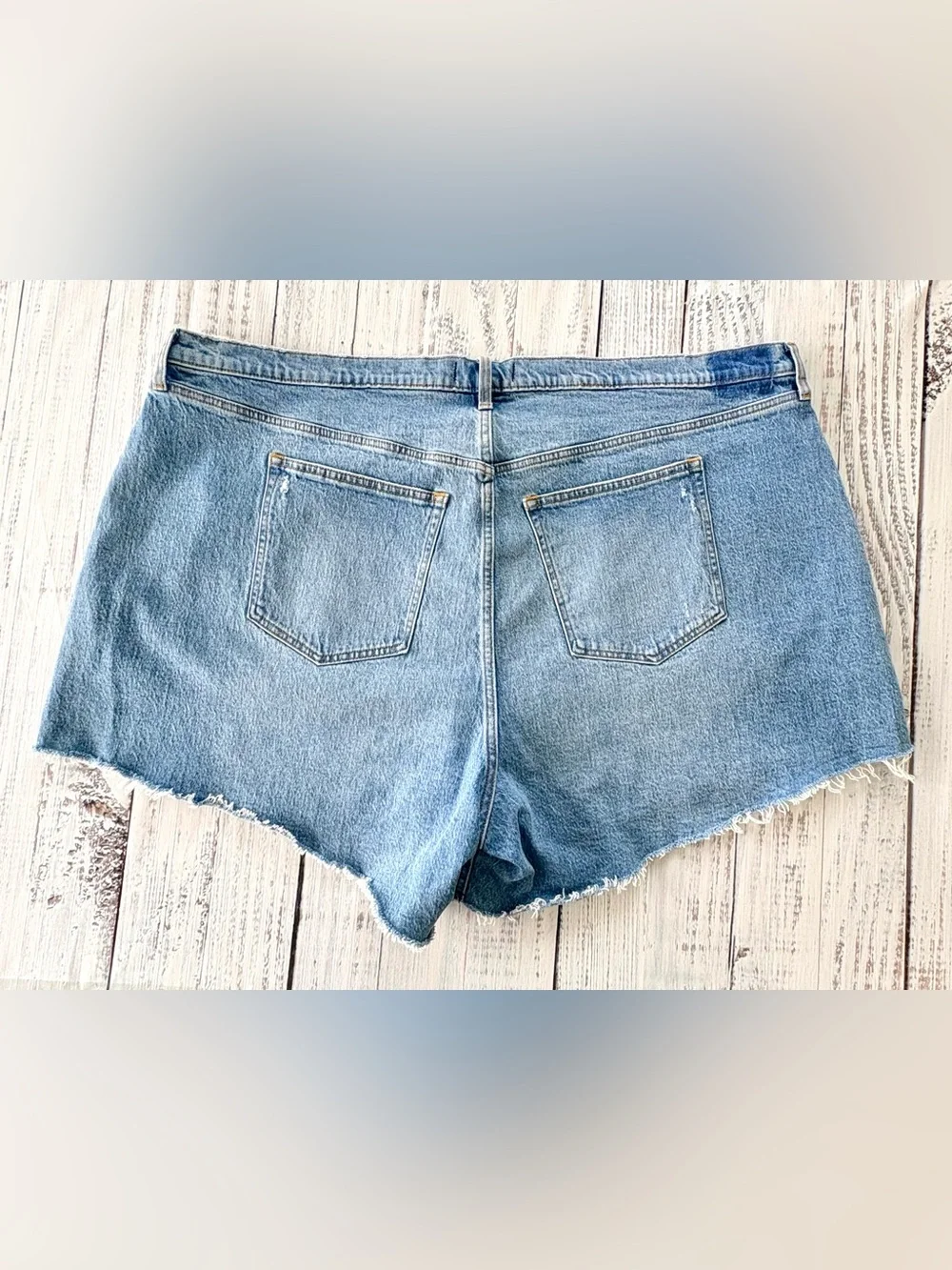 NWT Abercrombie Curve Love Dad Shorts High Rise Size 24